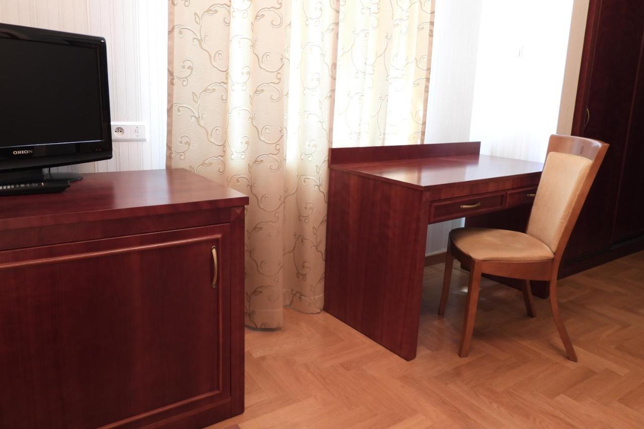 Goscinne Palac W Balicach Instytut Zootechniki Pib * Balice