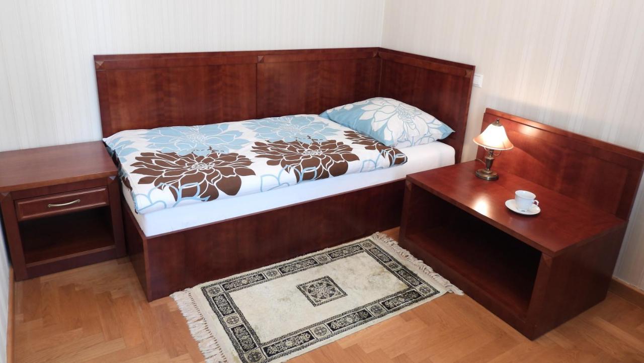 Goscinne Palac W Balicach Instytut Zootechniki Pib *