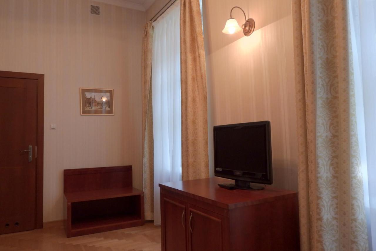 Frühstückspension Goscinne Palac W Balicach Instytut Zootechniki Pib Balice