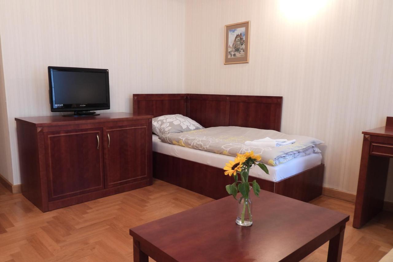 Goscinne Palac W Balicach Instytut Zootechniki Pib * Balice