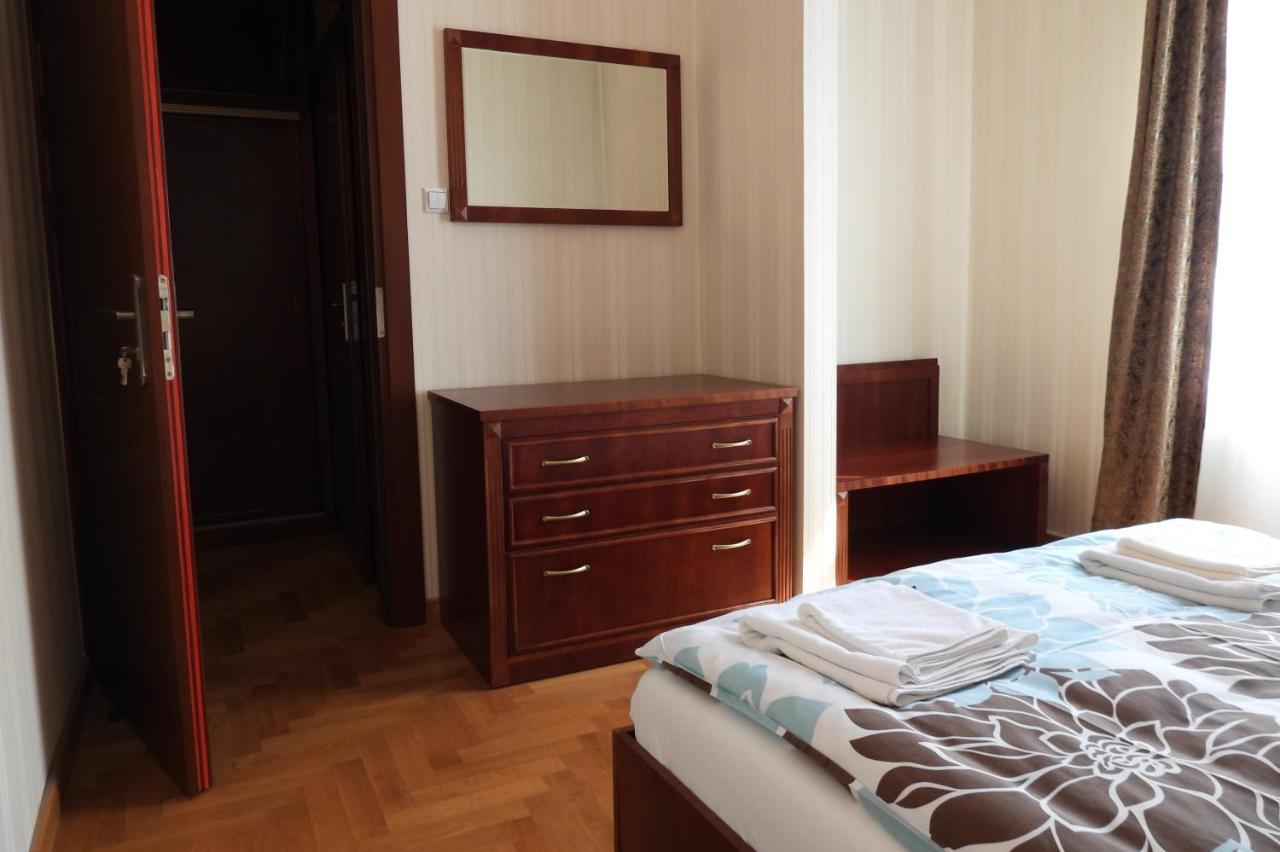 Frühstückspension Goscinne Palac W Balicach Instytut Zootechniki Pib