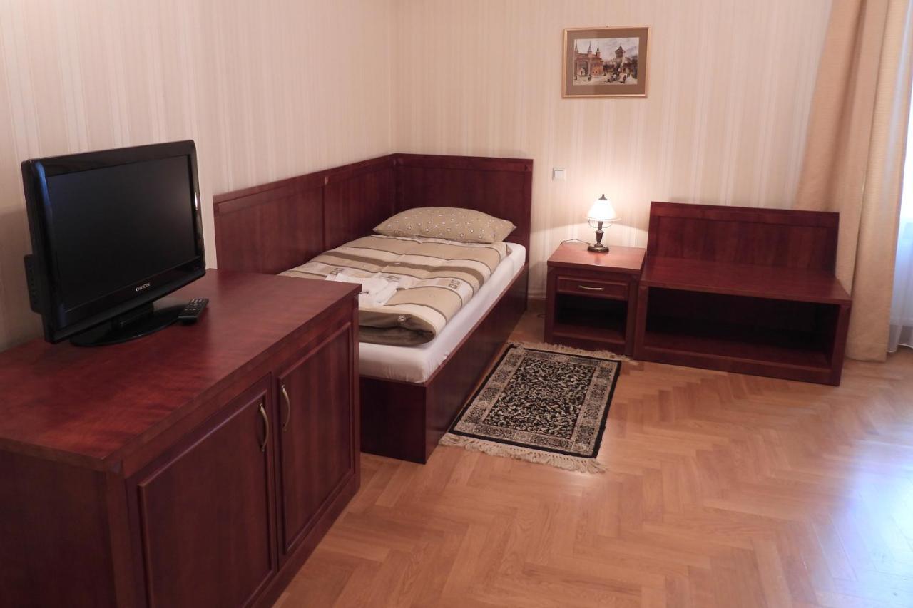 Goscinne Palac W Balicach Instytut Zootechniki Pib *