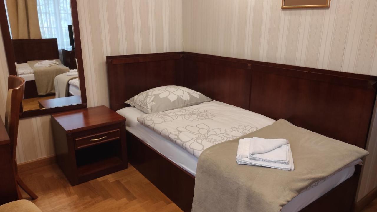 Goscinne Palac W Balicach Instytut Zootechniki Pib * Balice
